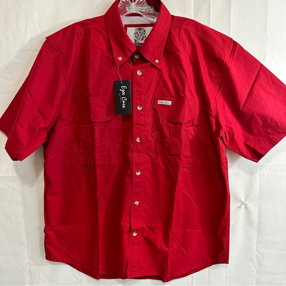 Tiger Hill Mens Short Sleeve Fishing Shirt in Dark Red
